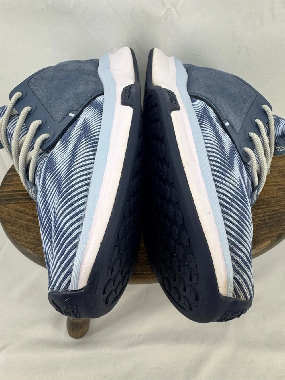 Kuru Womens Atom Sneakers w/ White Blue Zig Zag Pattern, sz 9 W, Missing Insoles